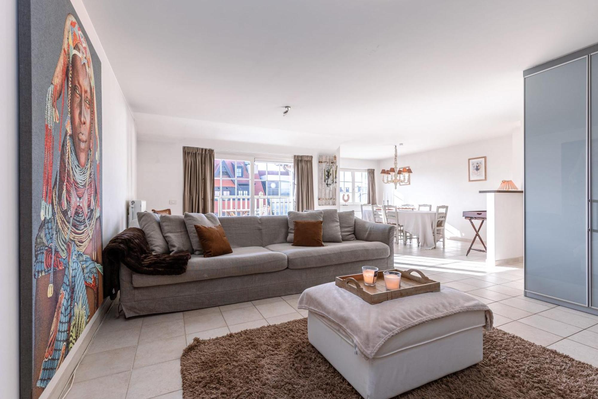Charming Spacious Duplex Apt With Private Parking In Knokke Apartment Екстериор снимка
